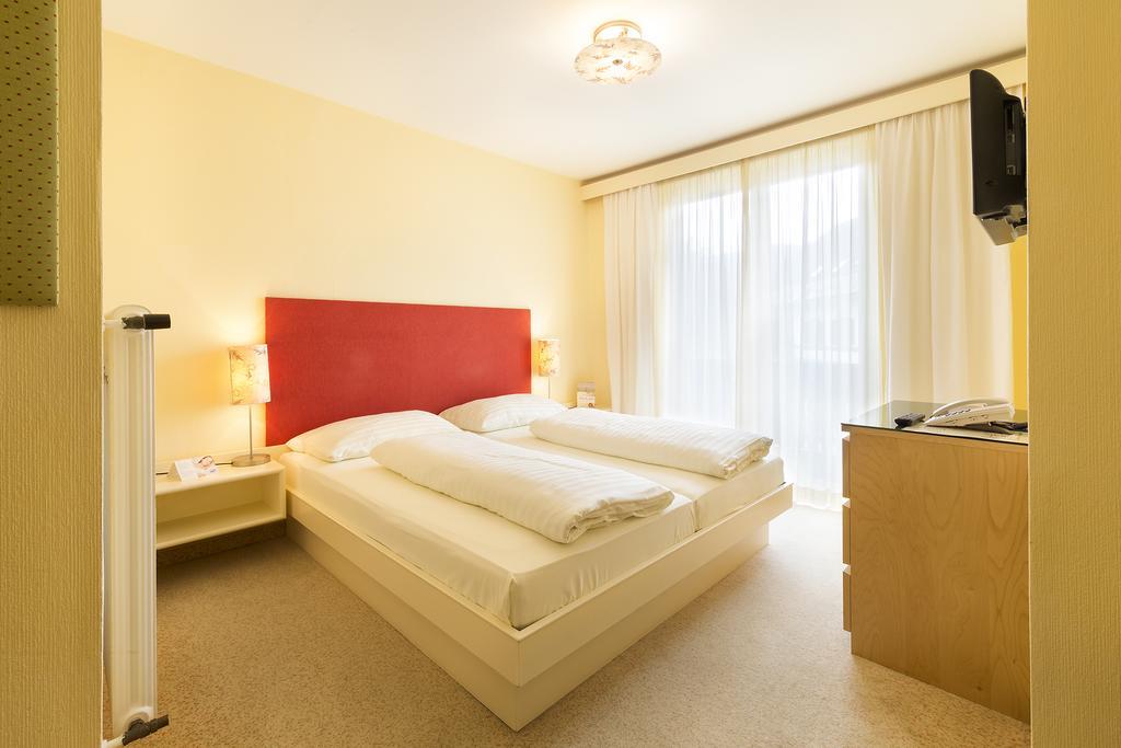 Landhotel Rosentaler Hof Санкт Якоб им Розентал Екстериор снимка
