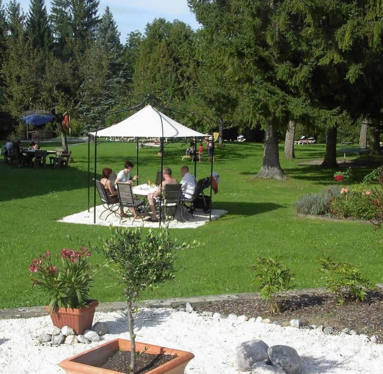 Landhotel Rosentaler Hof Санкт Якоб им Розентал Екстериор снимка