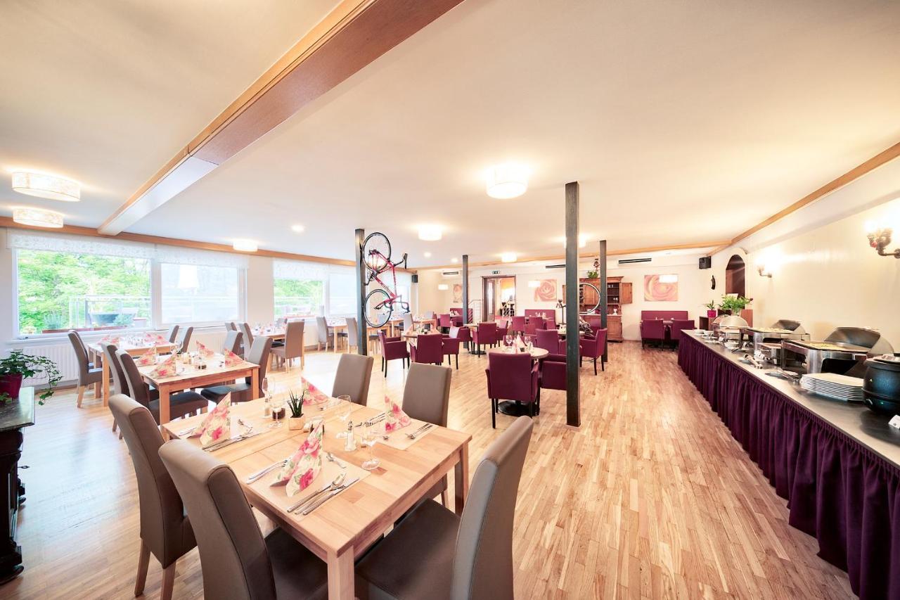 Landhotel Rosentaler Hof Санкт Якоб им Розентал Екстериор снимка